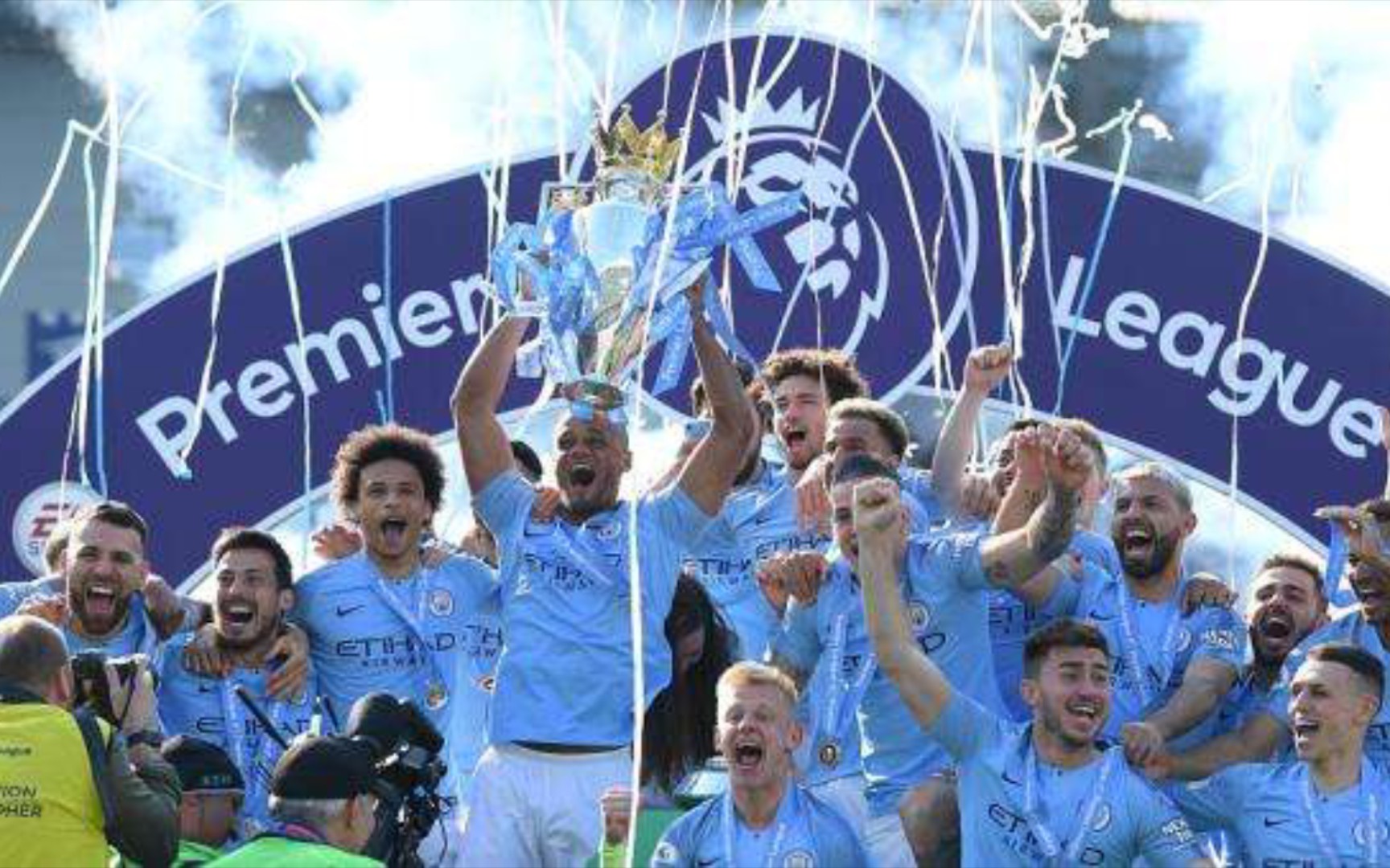 球队表现的 球队表现的