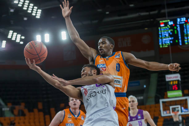 龄的攻击手 龄的攻击手