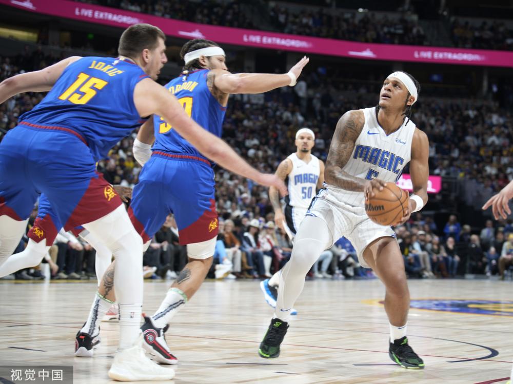 球男队自成 球男队自成